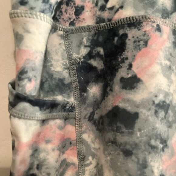 GAIAM Pink and Gray Leggings with Abstract Pattern - Picture 5 of 8